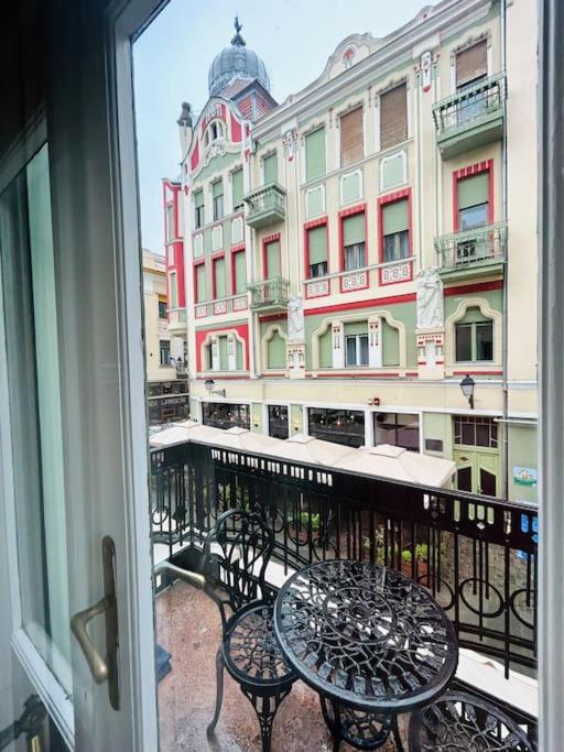 Hidden Gem In The Old Town Apartment Timisoara Exterior photo