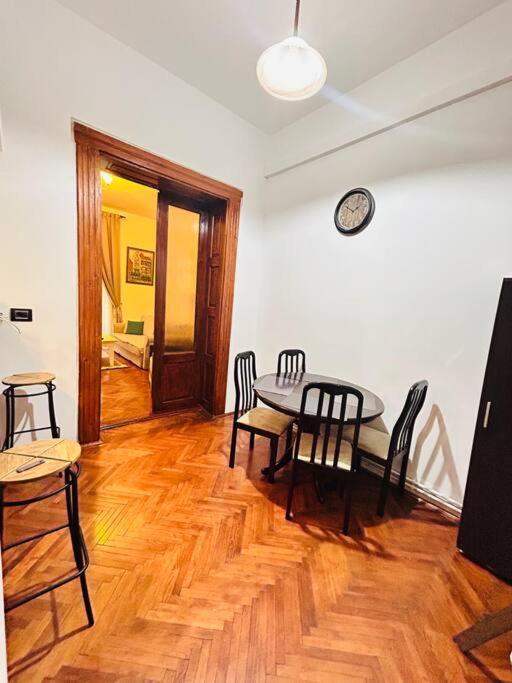 Hidden Gem In The Old Town Apartment Timisoara Exterior photo