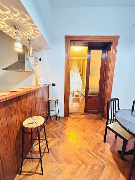 Hidden Gem In The Old Town Apartment Timisoara Exterior photo